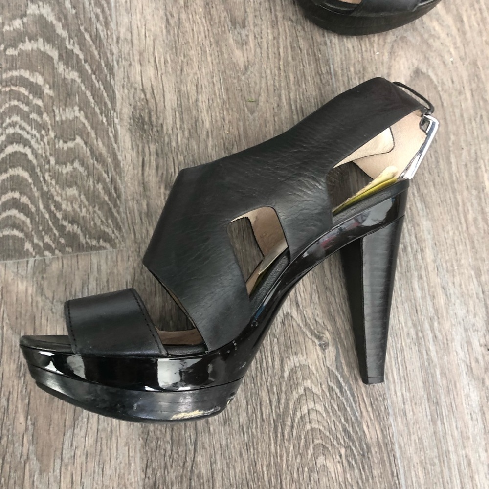 Michael Kor platform leather sandals - Picture 3 of 8